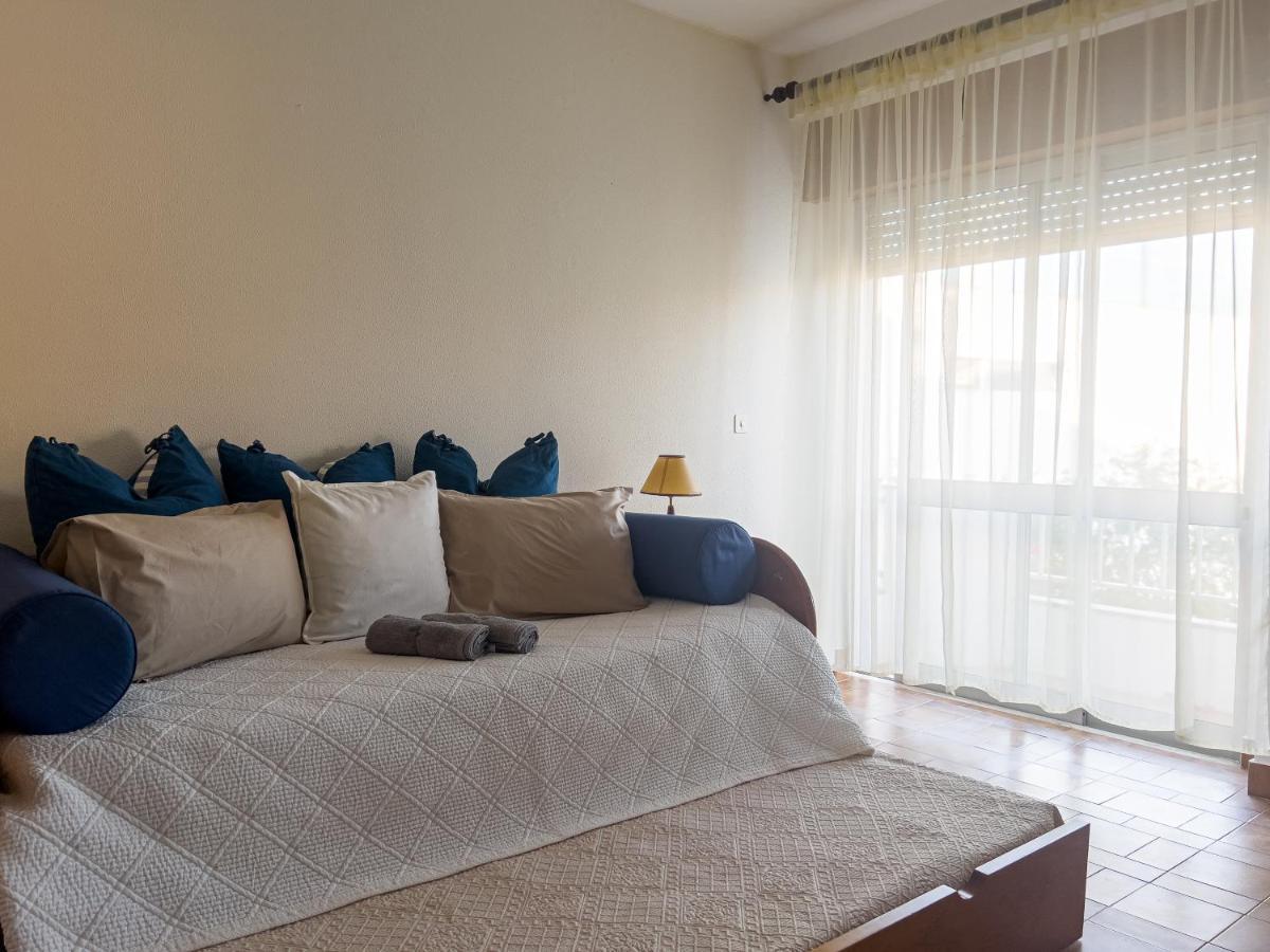 Cote D'Alvor — Villa Close To The Beach Bagian luar foto